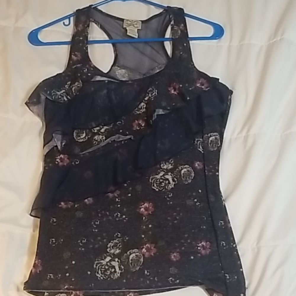 Top - Picture 1 of 1